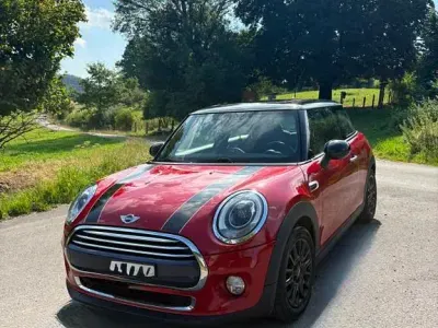 Gebraucht Mini Cooper D 116 PS (85 kW) 2017 Rot Kleinwagen
