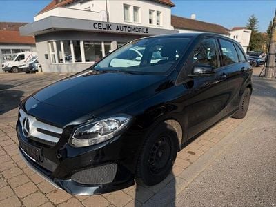 Gebraucht Mercedes B180 109 PS (80 kW) 2016 Schwarz Van / Kleinbus