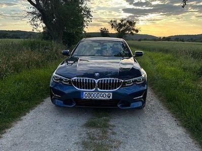 BMW 330e