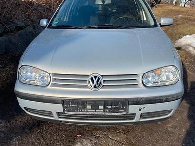 Silber Gebraucht 1997 VW Golf IV Kleinwagen | 390 € (Superpreis)