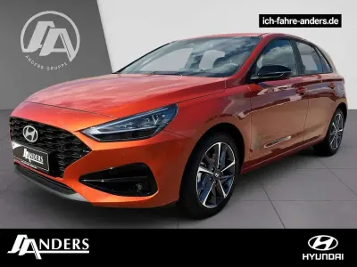 Ny Hyundai i30 Advantage 101 HK (74 kW) 2025 Orange Sedan