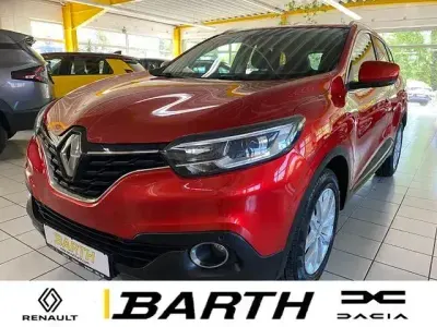 Usata Renault Kadjar Experience 131 CV (96 kW) 2015 Rosso SUV