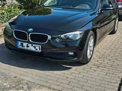 Gebraucht BMW 318 Advantage 136 PS (100 kW) 2016 Schwarz Kombi