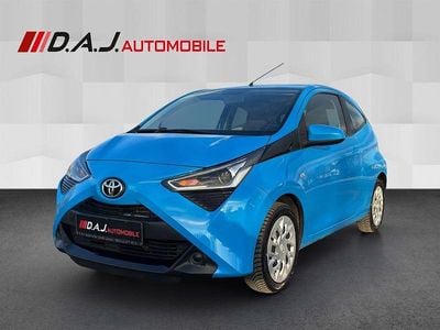 Gebraucht Toyota Aygo X-play 72 PS (52 kW) 2018 Blau Kleinwagen