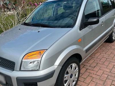 Occasion Ford Fusion 80 PK (58 kW) 2008 Zilver Hatchback