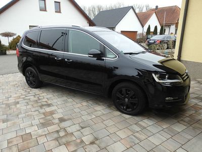 gebraucht VW Sharan 7N 2.0 TDI Modell 2011 Scheckheft AHK, NR, 2 Kindersitze integriert