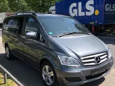 Gebraucht Mercedes Viano Edition 224 PS (164 kW) 2012 Grau Van / Kleinbus