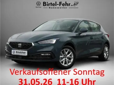 Neu Seat Leon Style 116 PS (85 kW) 2026 Blau Limousine