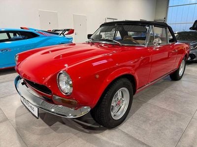 Rot Gebraucht 1973 Fiat 124 Spider Cabrio | 16.990 €