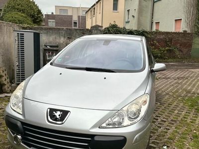 gebraucht Peugeot 307 Prémium 110 Automatik Premium