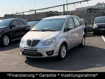 Gebraucht Lancia Musa 90 PS (66 kW) 2008 Silber Van / Kleinbus
