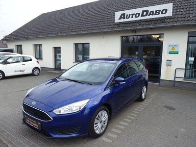 Blau Gebraucht 2017 Ford Focus Trend Kombi | 9.485 € (Fairer Preis)
