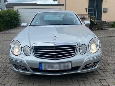 Mercedes E280