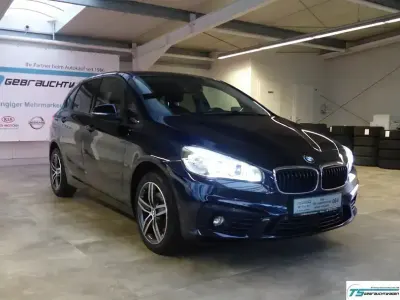 Gebraucht BMW 220 Active Tourer Sport Line 192 PS (141 kW) 2016 Blau Van / Kleinbus