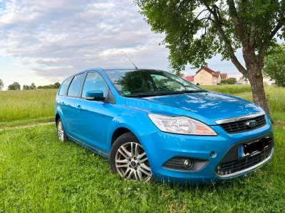 Gebraucht Ford Focus Ghia 109 PS (80 kW) 2009 Blau Kombi