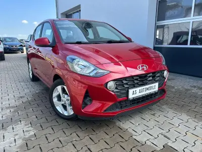 Gebraucht Hyundai i10 Trend 67 PS (49 kW) 2021 Dragon red Kleinwagen
