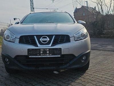Gebraucht Nissan Qashqai +2 Acenta 117 PS (86 kW) 2012 Silber SUV