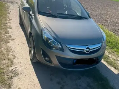 Gebraucht Opel Corsa 101 PS (74 kW) 2014 Gold Kleinwagen