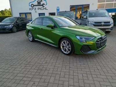 Używany Audi A3 S-Line 150 KM (110 kW) 2025 Zielony Sedan/Limuzyna