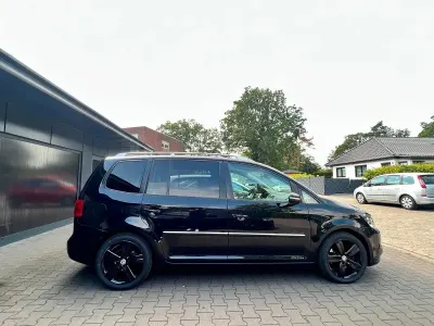 Gebraucht VW Touran 170 PS (125 kW) 2011 Schwarz Van / Kleinbus