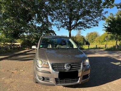 VW Touran Cross