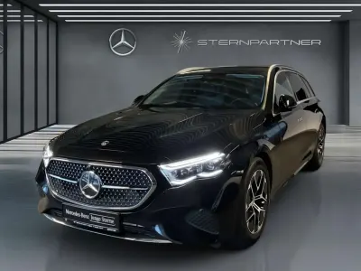 Second-hand Mercedes E200 Avantgarde 204 CP (150 kW) 2024 Negru Berlinǎ
