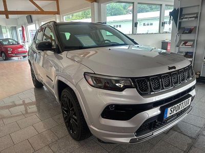 Silber Gebraucht 2023 Jeep Compass SUV | 20.890 € (Fairer Preis)