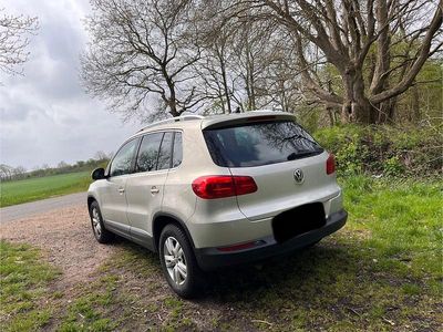 Gebraucht VW Tiguan Sportline 122 PS (89 kW) 2014 Silber SUV