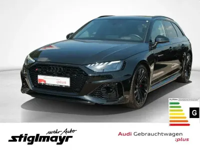 Gebraucht Audi RS4 Sport 450 PS (330 kW) 2023 Mythosschwarz metallic Kombi