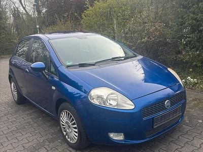 Second-hand Fiat Punto 69 CP (50 kW) 2006 Albastru Hatchback