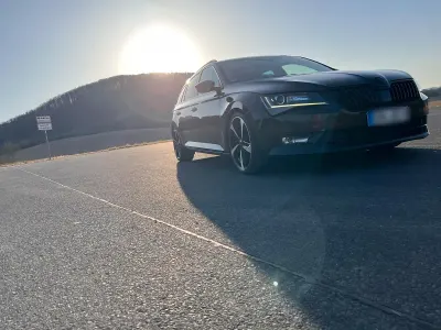 Gebraucht Skoda Superb 190 PS (139 kW) 2017 Schwarz Kombi