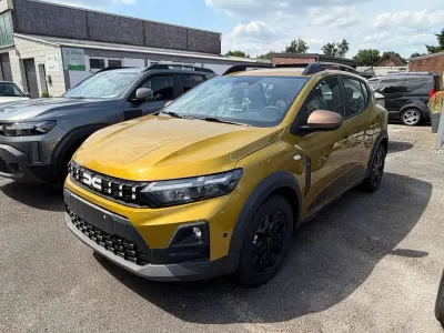Neu Dacia Sandero Extreme 122 PS (89 kW) 2026 Ambergelb Kleinwagen