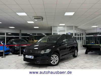 Gebraucht VW Touran Comfortline 150 PS (110 kW) 2022 Schwarz Van / Kleinbus