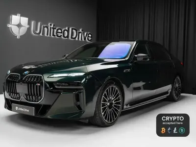 Gebraucht BMW i7 484 kW (659 PS) 2024 Grün Limousine