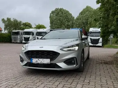 Occasion Ford Focus ST-Line 125 ch (91 kW) 2022 Argent Berline