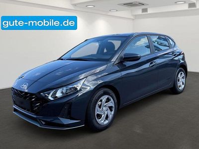 Grau Neu 2025 Hyundai i20 Select Kleinwagen | 20.490 € (Etwas zu teuer)