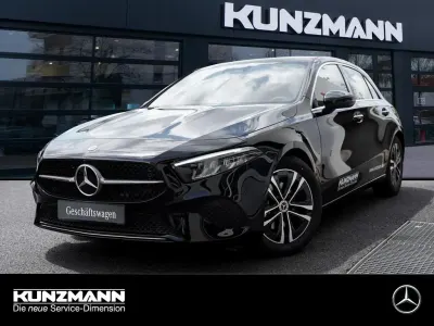 Gebraucht Mercedes A200 Progressive 163 PS (119 kW) 2026 Schwarz Limousine