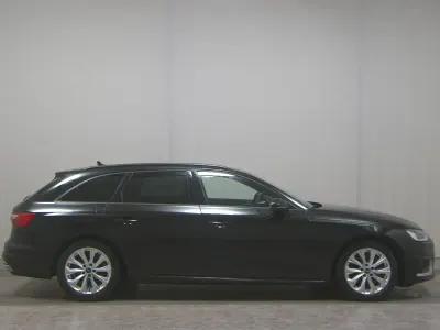 Używany Audi A4 Ambiente 163 KM (119 kW) 2023 Czarny Kombi