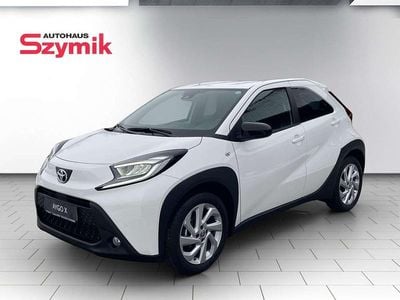 Gebraucht Toyota Aygo X Active 72 PS (52 kW) 2024 Schneeweiß SUV