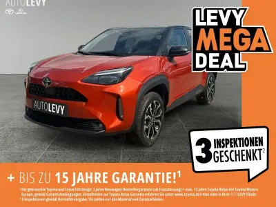 Gebraucht Toyota Yaris Hybrid Edition 116 PS (85 kW) 2023 Orange 4r8/ black mica 209 (metallic) SUV