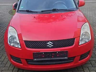 Gebraucht Suzuki Swift 92 PS (67 kW) 2009 Rot Kleinwagen