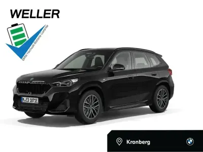 Gebraucht BMW iX1 M Sport 230 kW (313 PS) 2023 Black sapphire (schwarz) SUV