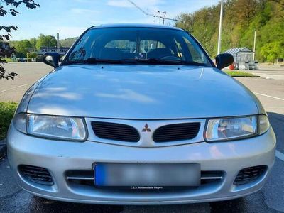 Mitsubishi Carisma