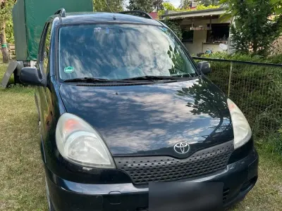 Gebraucht Toyota Yaris 84 PS (61 kW) 2002 Schwarz Kombi