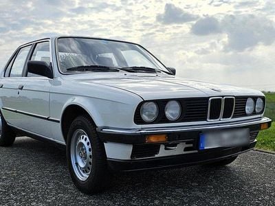 Gebraucht BMW 316 90 PS (66 kW) 1984 Weiß Limousine