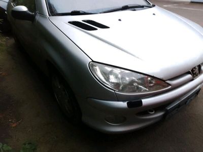 gebraucht Peugeot 206 CC 