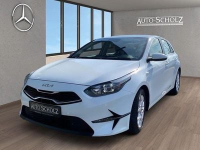 Gebraucht Kia Ceed Vision 140 PS (102 kW) 2024 Weiß Kleinwagen