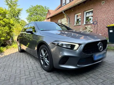 Gebraucht Mercedes A180 Progressive 116 PS (85 kW) 2018 Grau Limousine