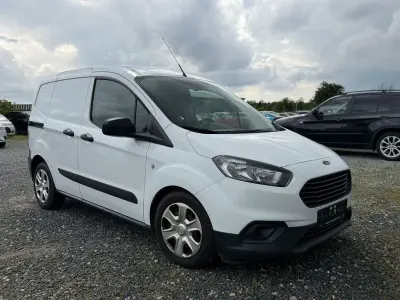 Gebraucht Ford Transit Trend 101 PS (74 kW) 2020 Frostweiã Van / Kleinbus