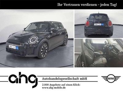 Gebraucht Mini Cooper S Classic 178 PS (130 kW) 2024 Midnight black metallic Kleinwagen